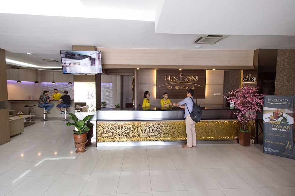 Horison Kota Lama Semarang 10/30