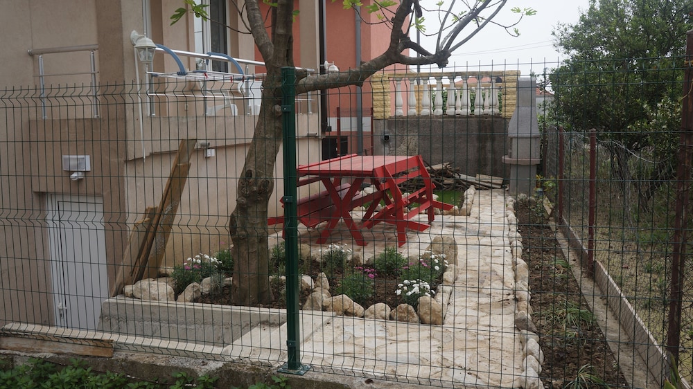 Apartments Lora 37/50