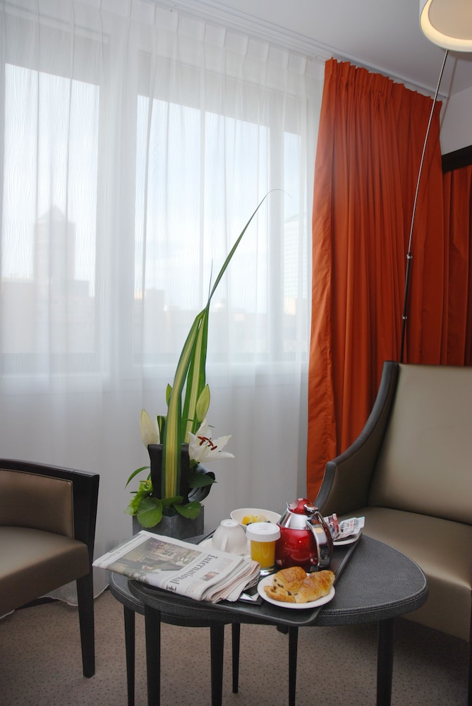 Mercure Lyon Centre - Gare Part Dieu 40/48
