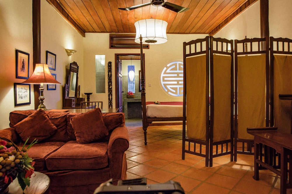 Terres Rouges Lodge 25/50