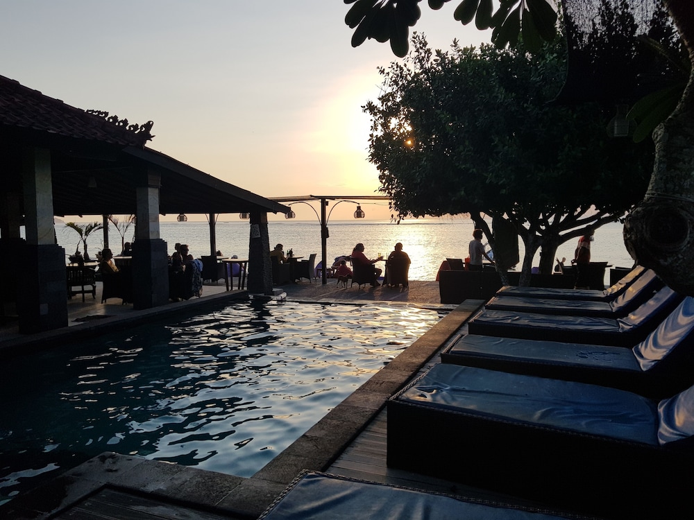Puri Nusa Beach Hotel 17/32