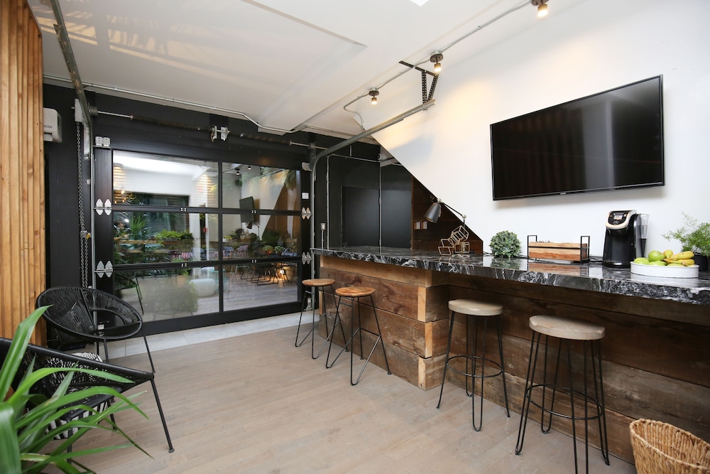 The Flatbook Boutique Hotel 3/66