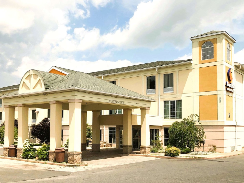 Comfort Inn & Suites Mount Pocono 2/50