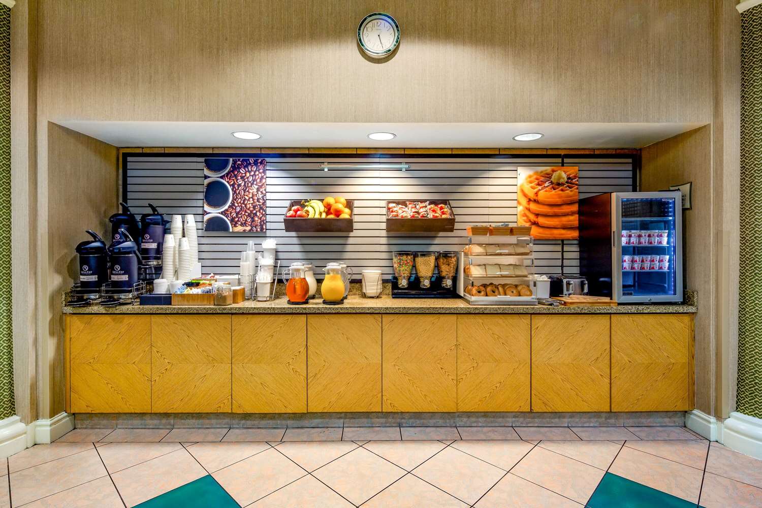 La Quinta Inn And Suites By Wyndham Fremont Silicon Valley 9/56