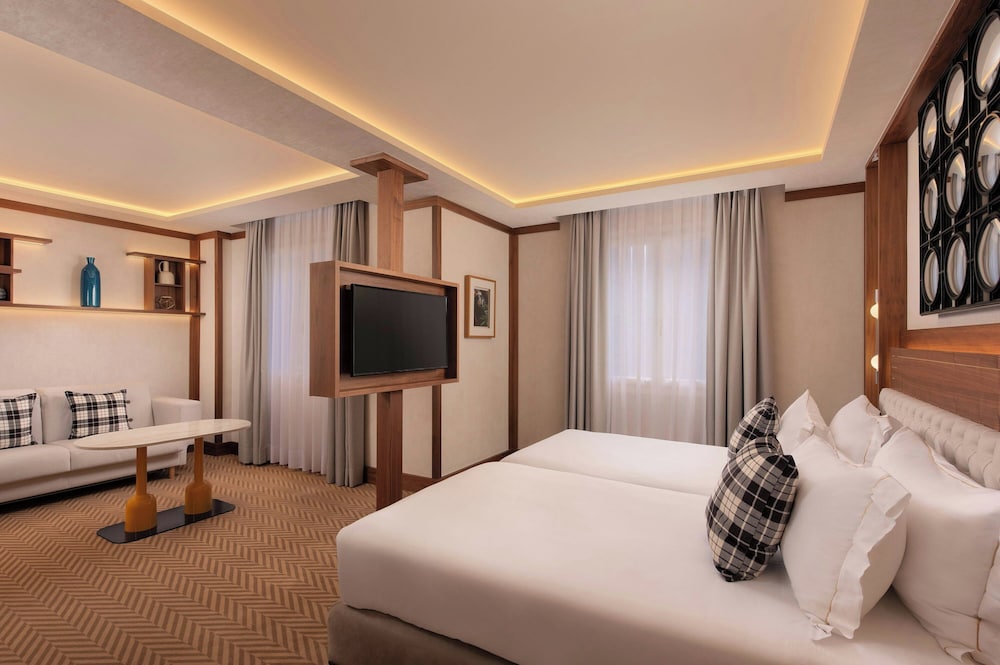 Hotel Ercilla de Bilbao, Autograph Collection 16/50