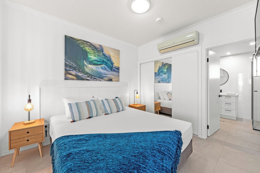 AQUARIUS RESORT 25/82