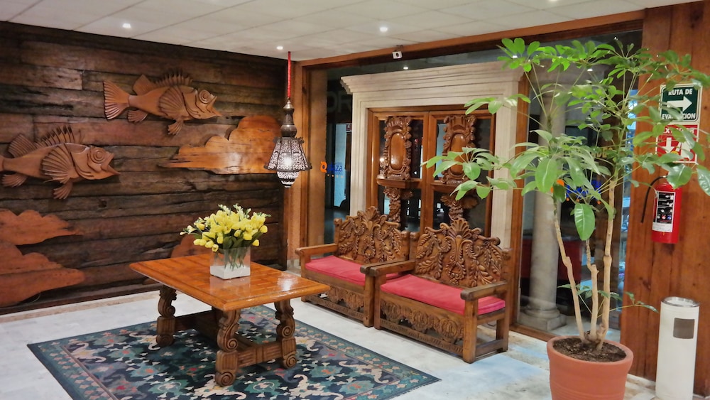 Hotel Plaza Uruapan 43/67