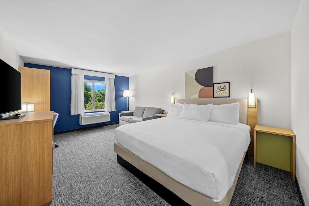 Room, King Bed, Sofa