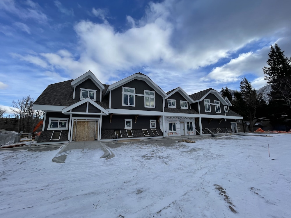 Kilmorey Lodge 2/50