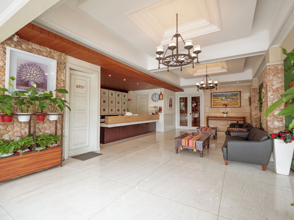 Alron Hotel Kuta Powered by Archipelago 9/67