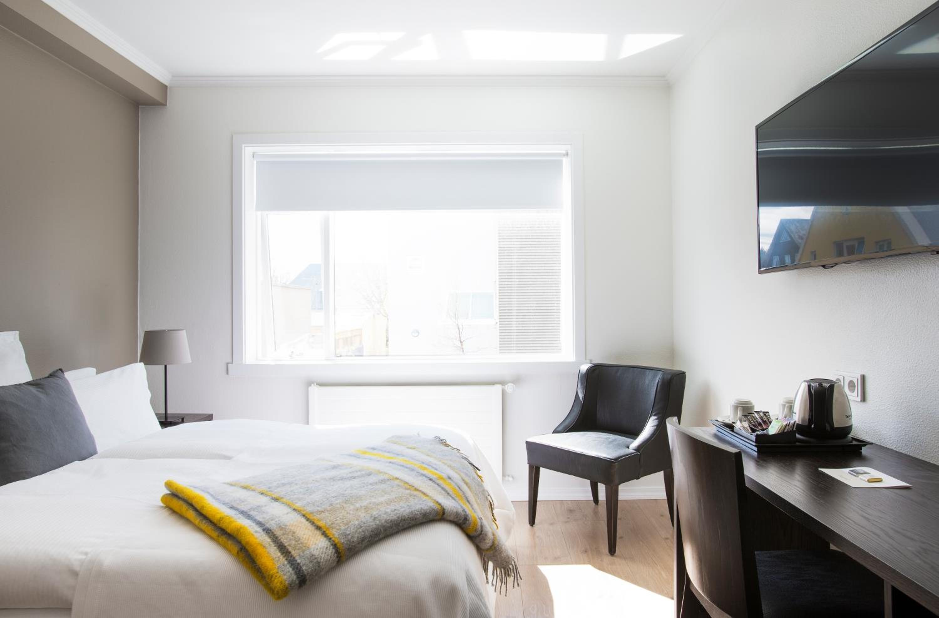 غرفة بسرير مزدوج أو سريرين منفصلين، Hotel Odinsve 6/10