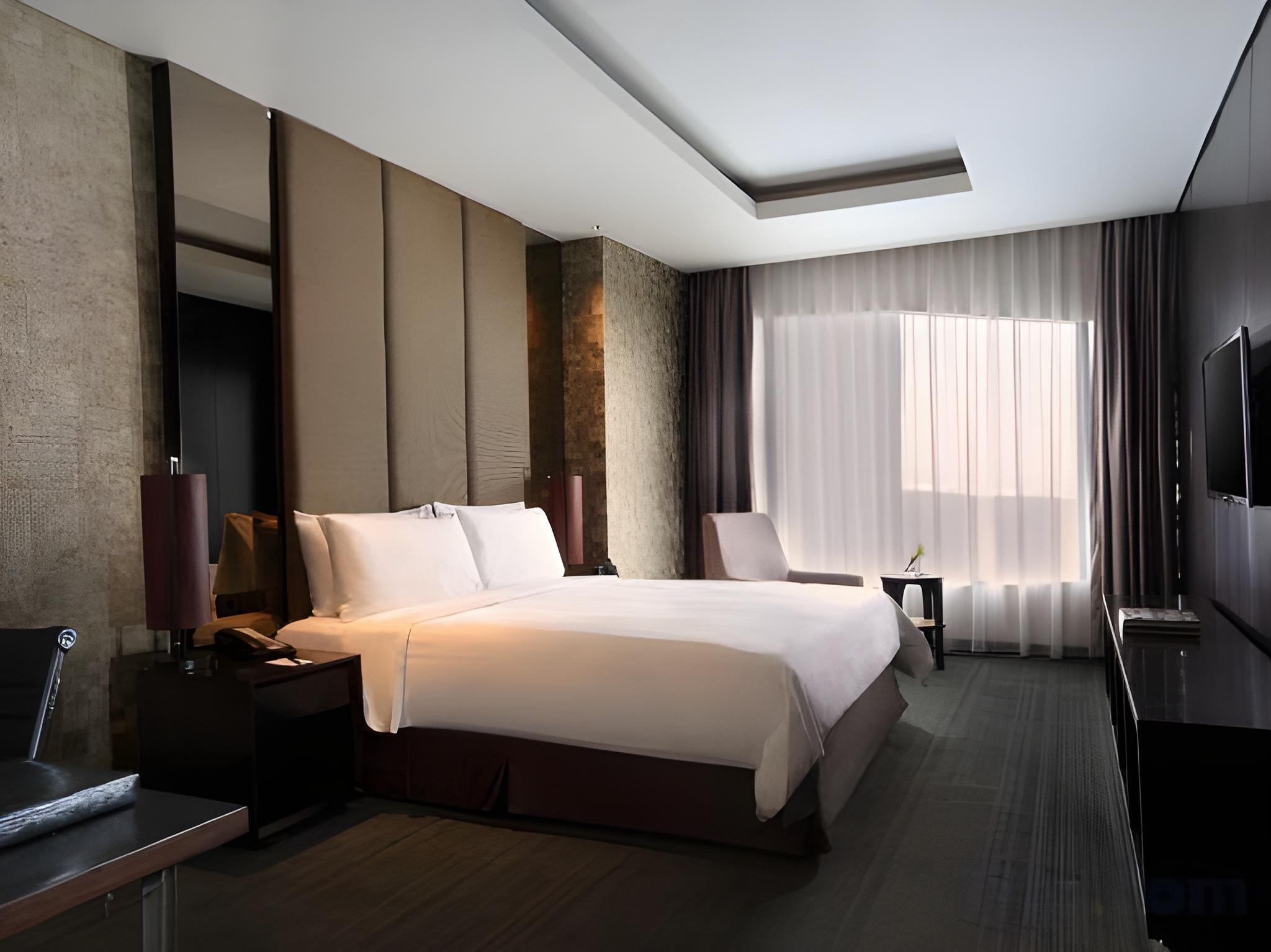 2 Bedrooms, Pool, Suite