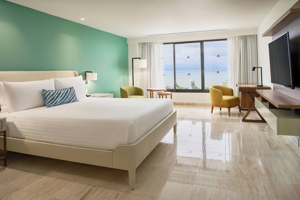 1 Bedroom, Presidential, Suite, King Bed, Ocean Front, Terrace