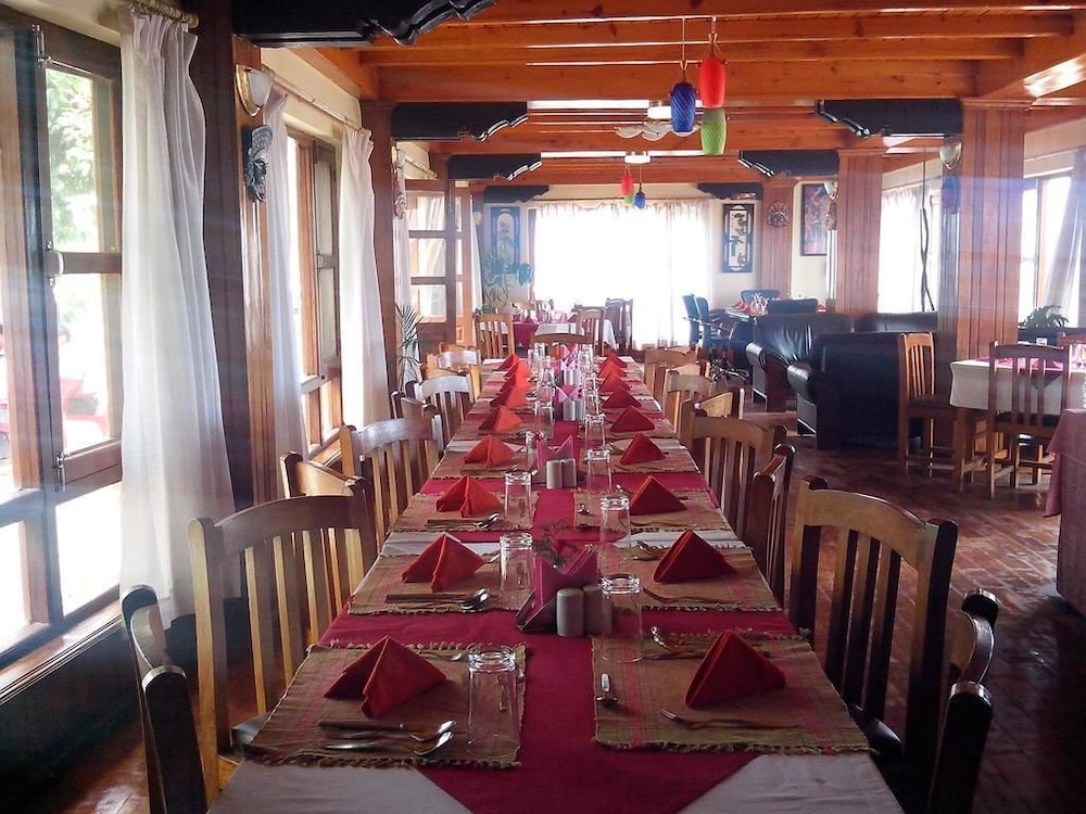Nagarkot Sunshine Hotel 28/42
