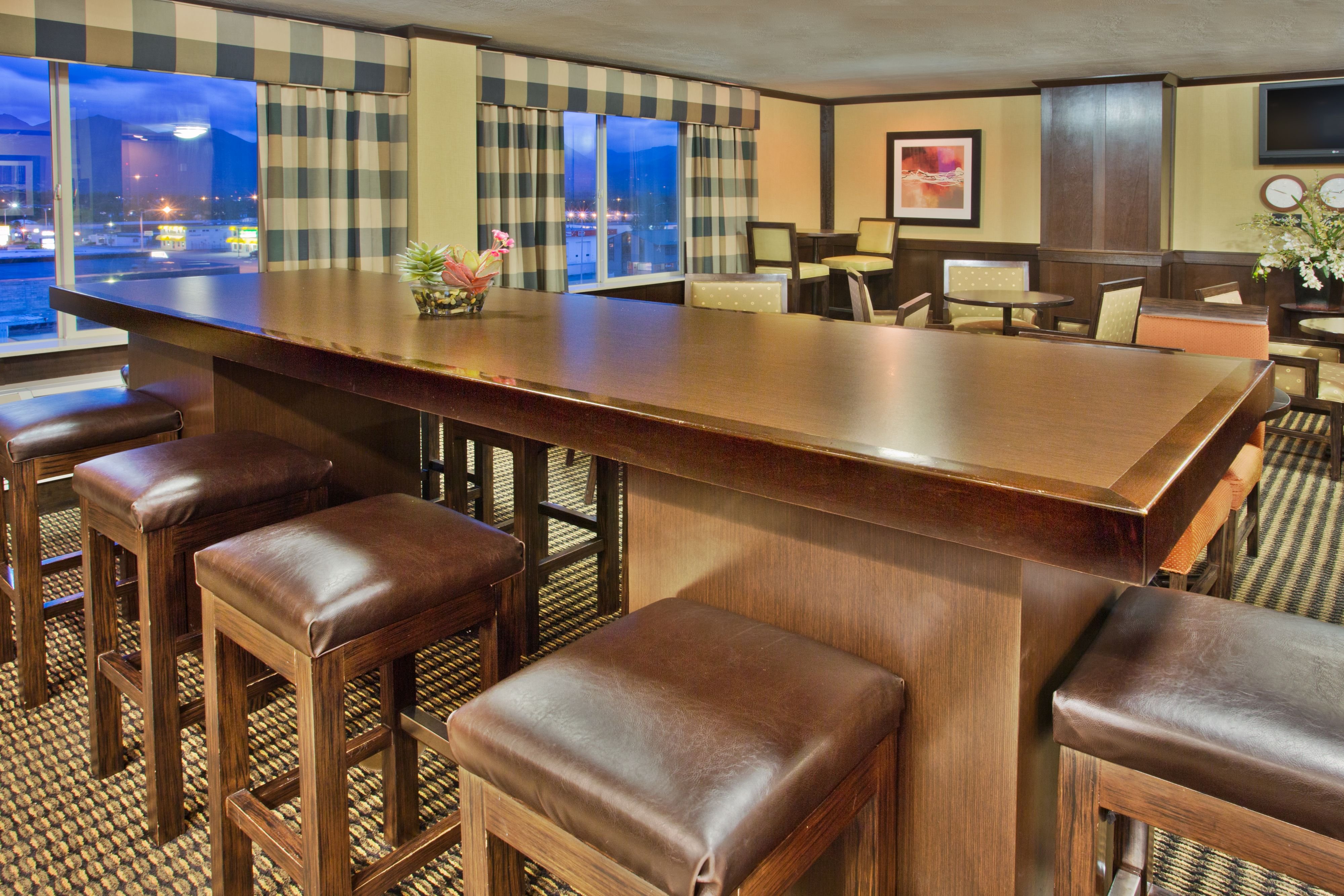 Crowne Plaza Anchorage-Midtown 51/78