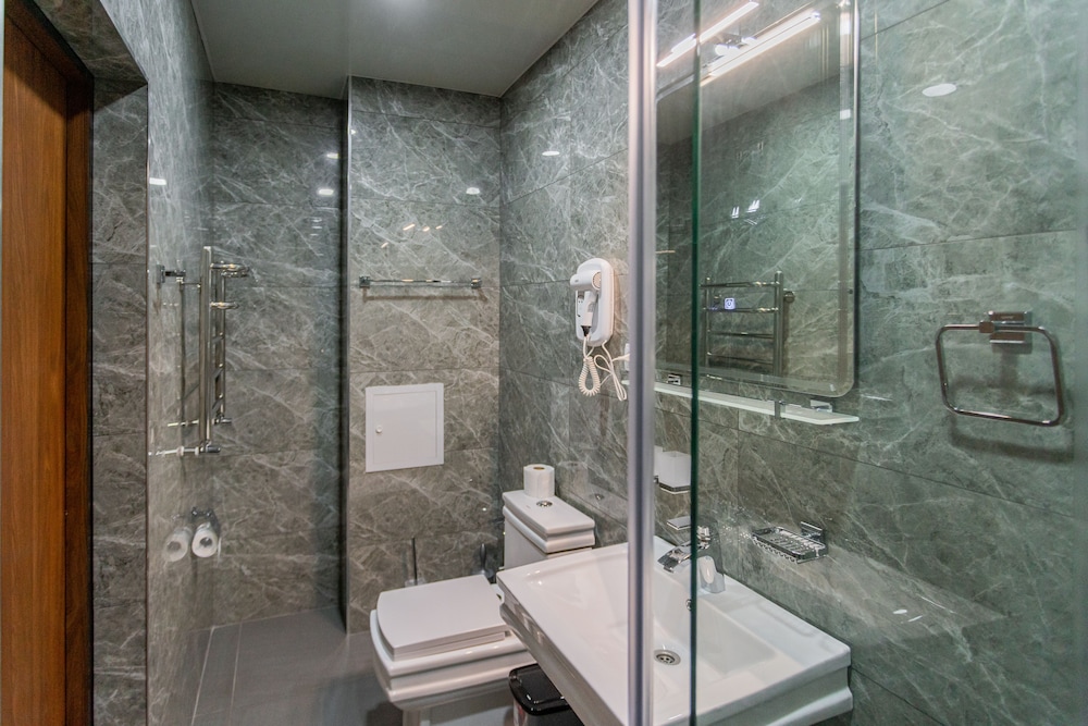 Rayyan Hotel Tashkent 49/50
