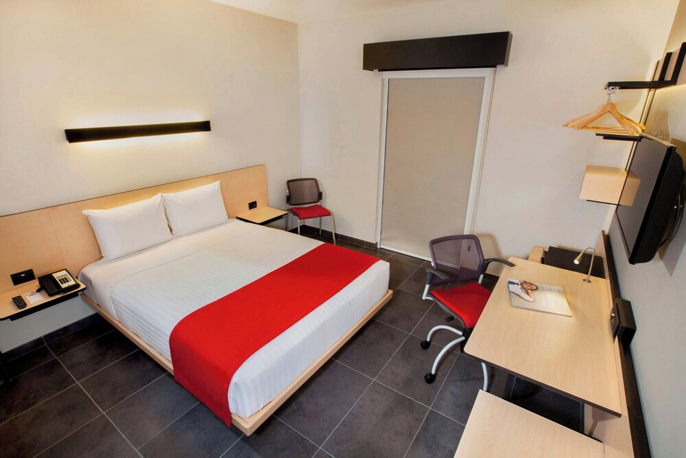 City Express by Marriott Tuxpan 9/50