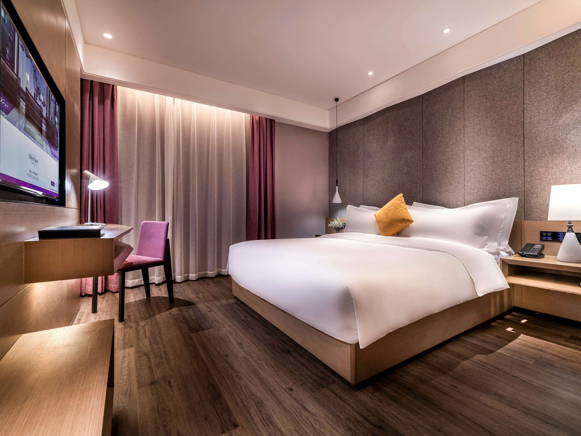 STANDARD, KING BED