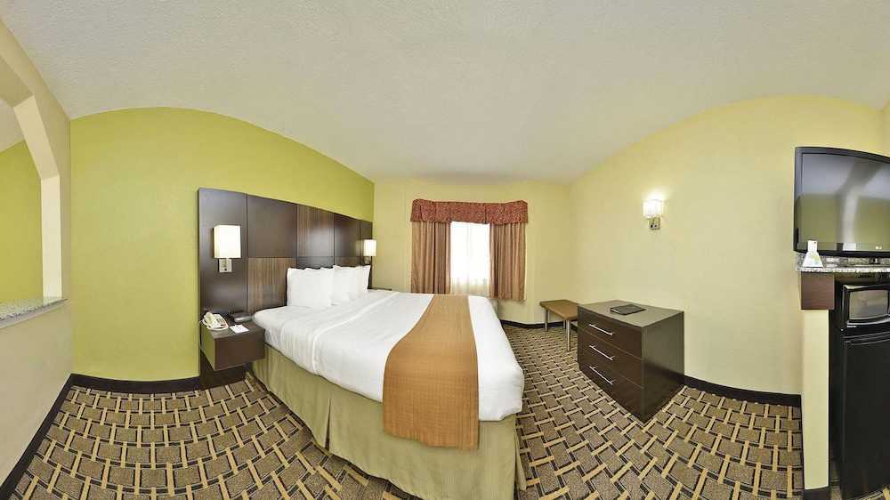 Best Western Knoxville Suites - Downtown 11/39