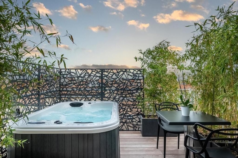 Le Boutique Hotel & Spa 65/76