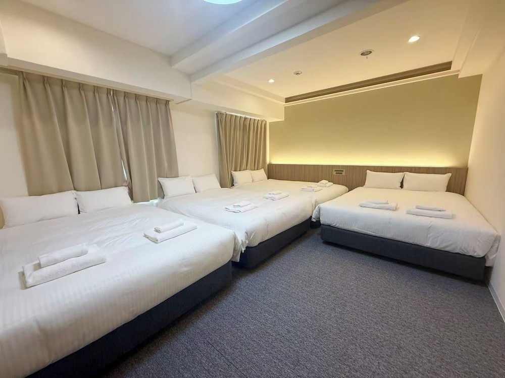 Room, Quadruple, 4 Double Beds