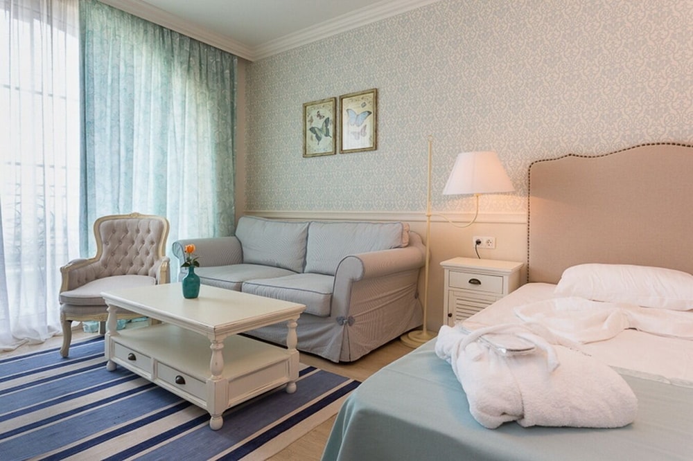 Therma palace 28/66