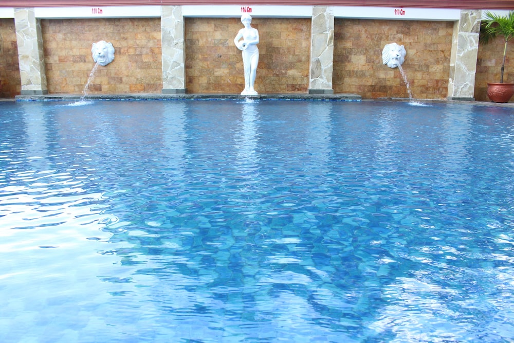 Swiss-Belhotel Tarakan 58/63