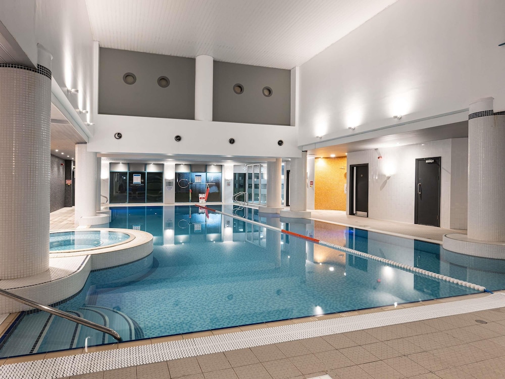 NOVOTEL CARDIFF CENTRE 41/75