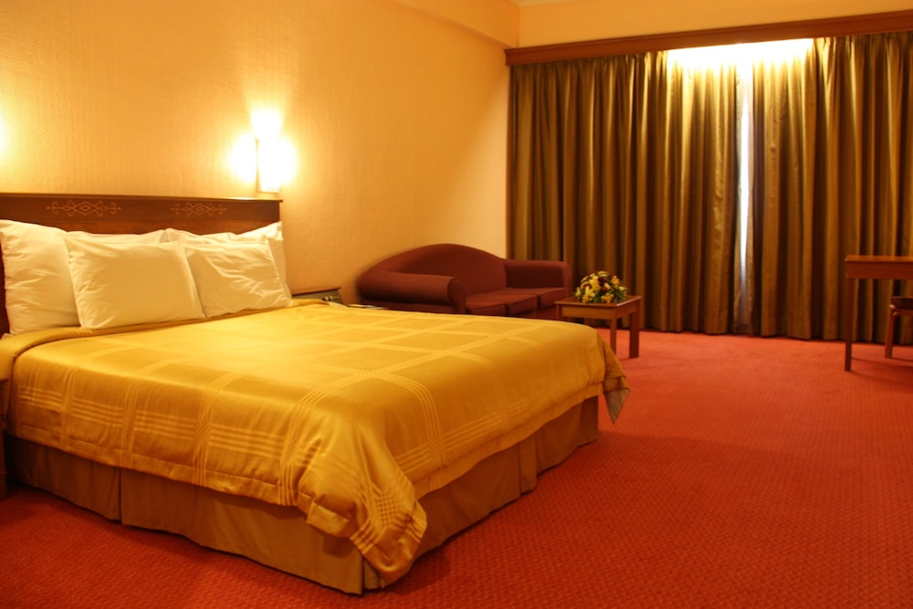 HOTEL GRAND CONTINENTAL KUCHING 24/89