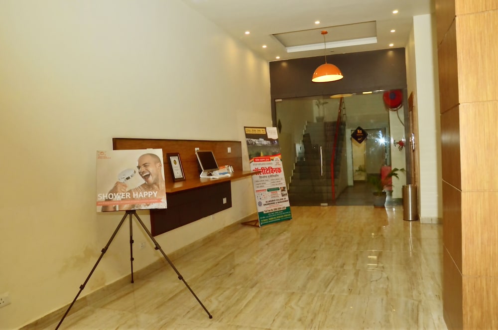 Max Hotel Prayagraj 7/48