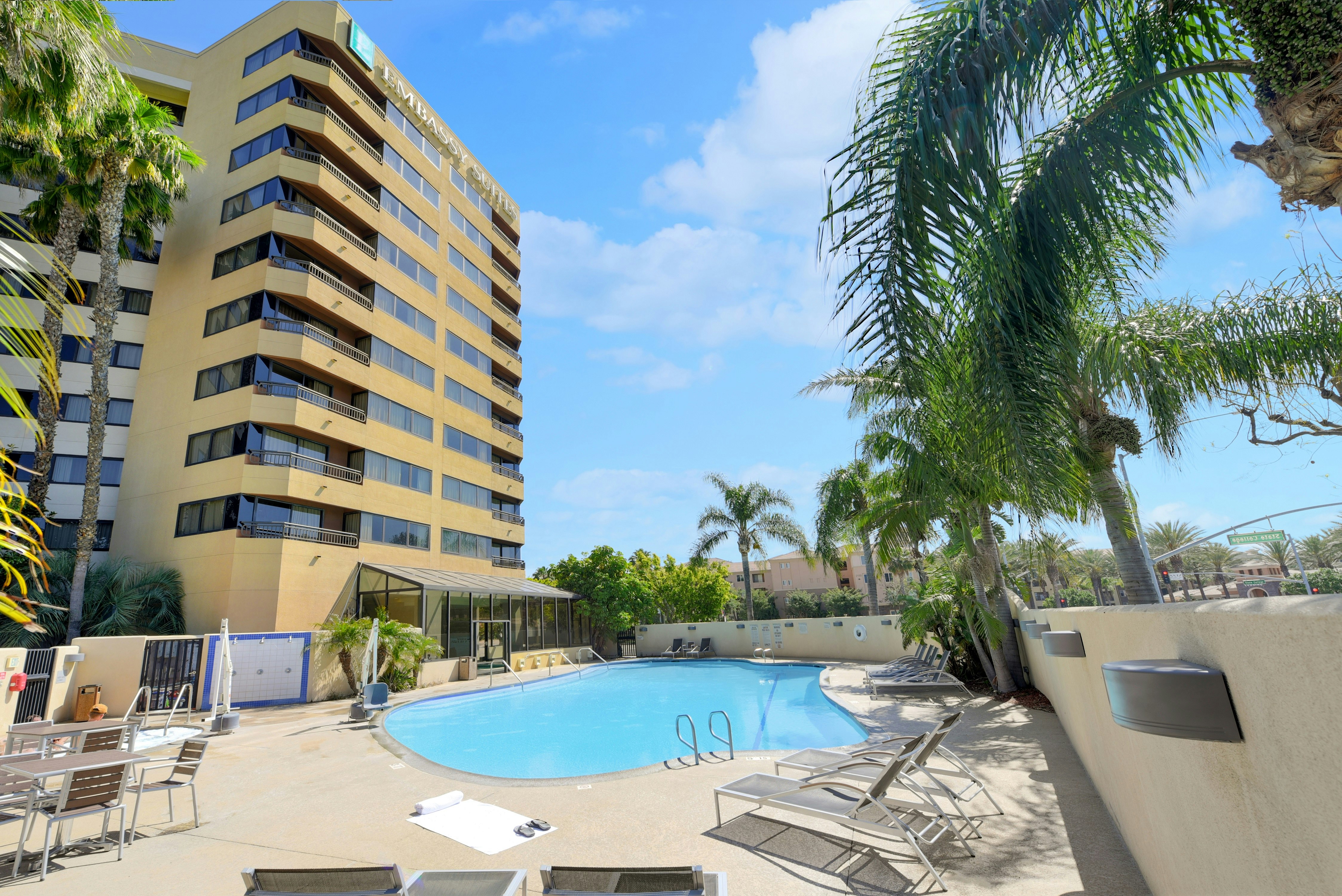 Embassy Suites by Hilton Anaheim Orange 57/61