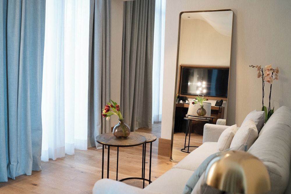 جناح جونيور بسرير كوين، Hotel Soho Boutique Equitativa 5/7