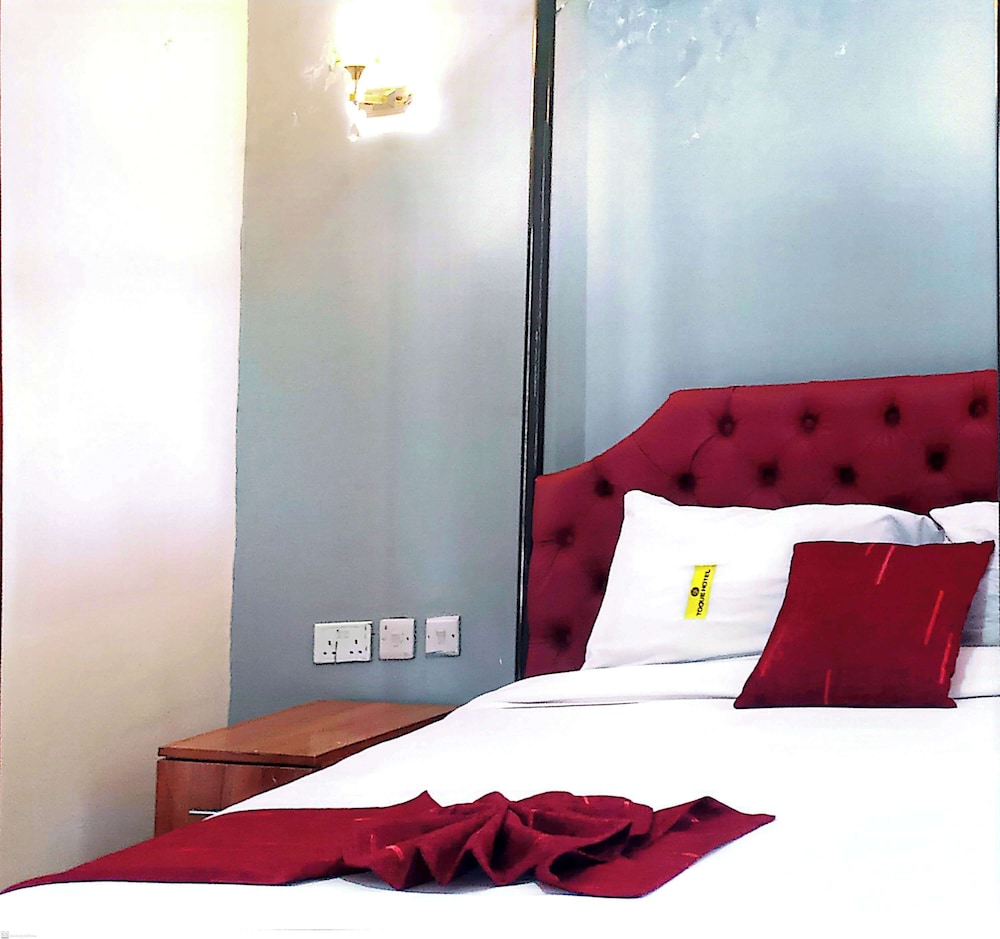Toque Hotel & Lounge 16/50