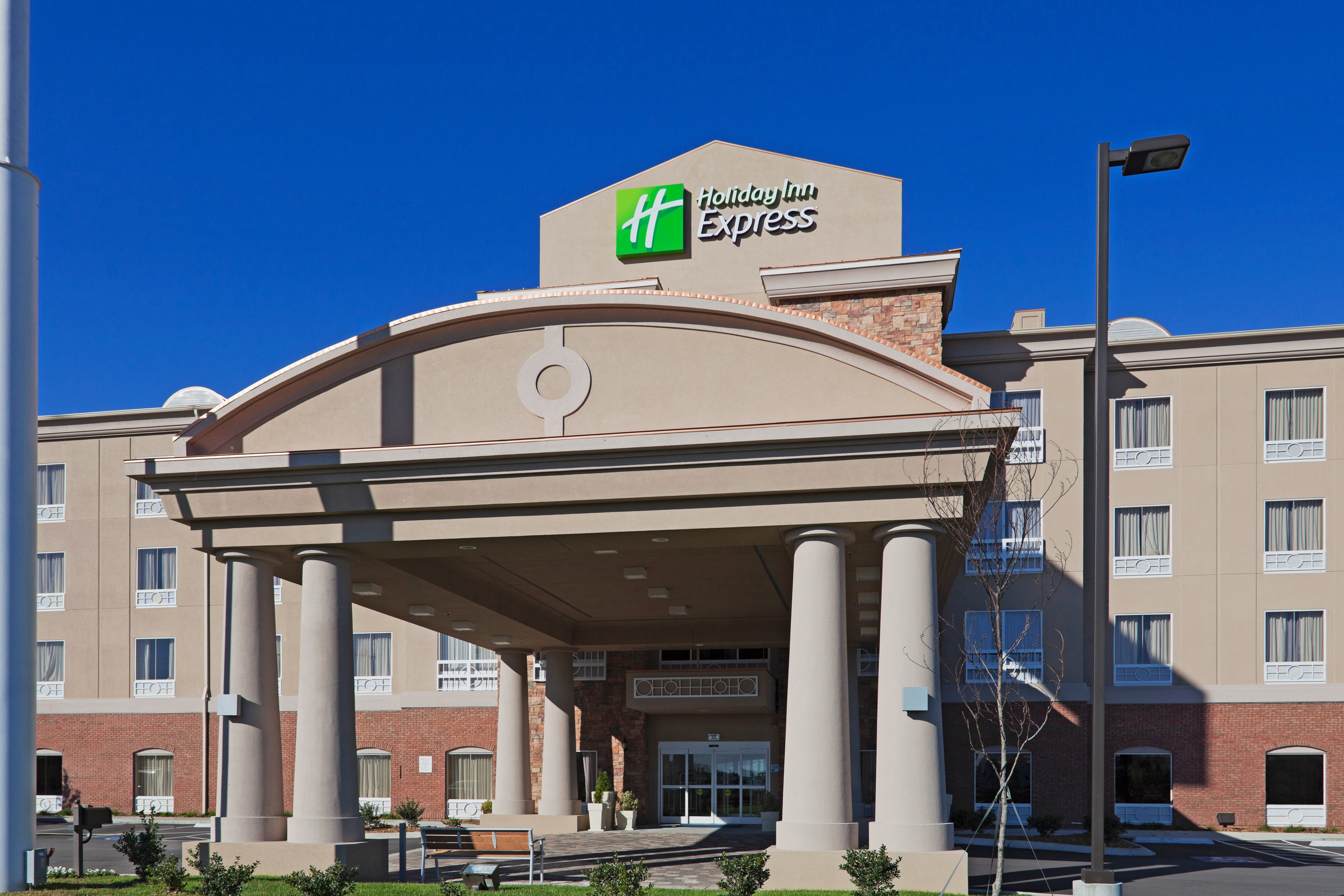 Holiday Inn Express Columbia 2/49