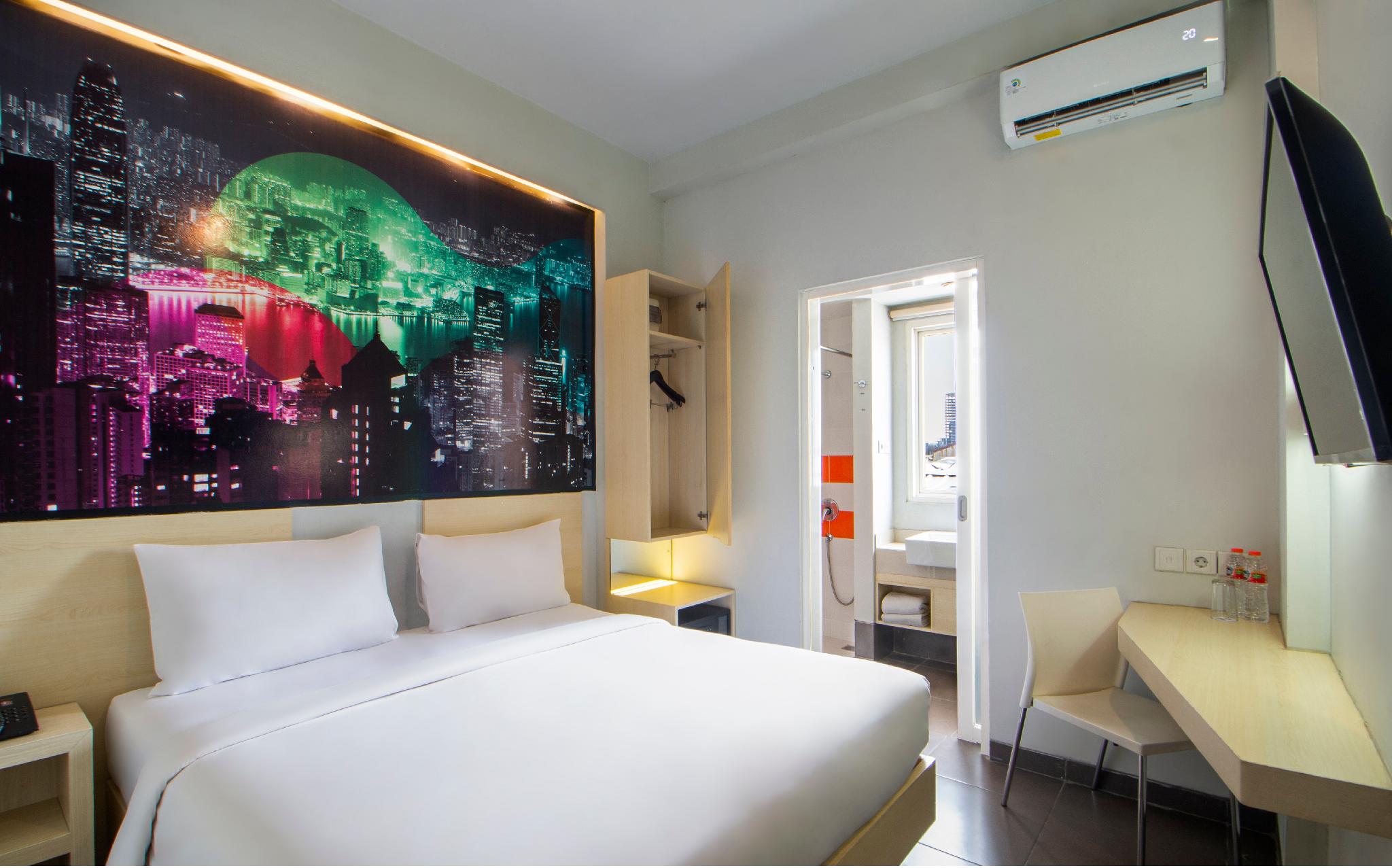 Hollywood, Double Bed