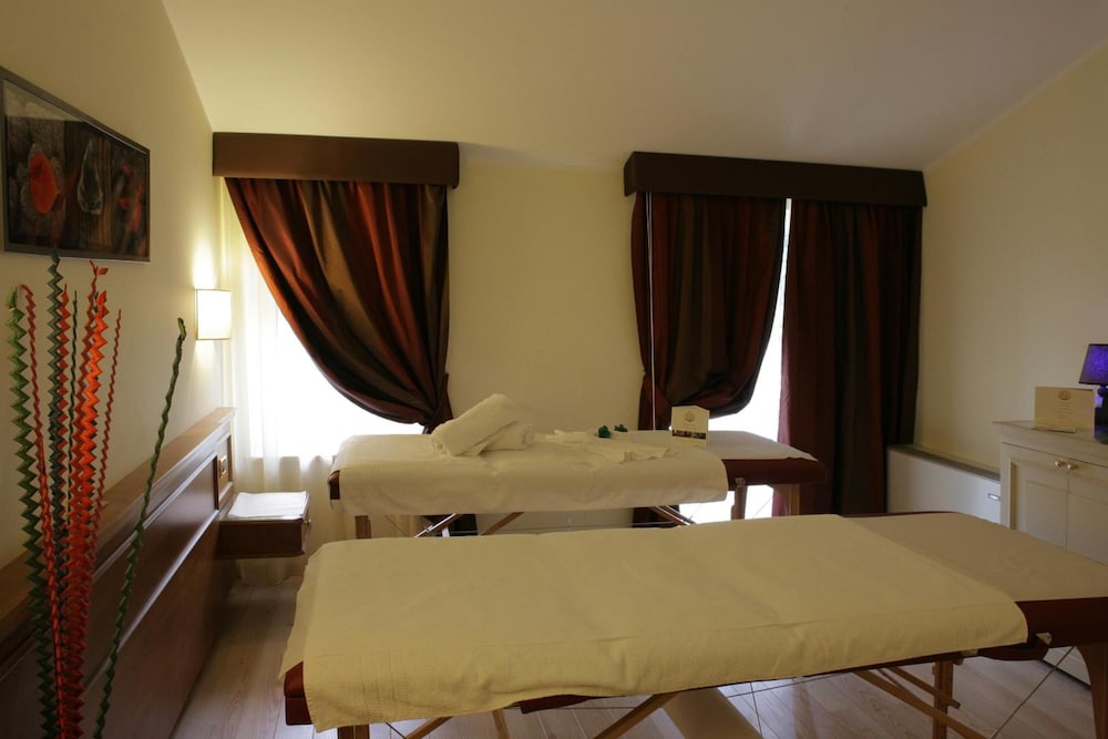 Hotel Valentino 21/50