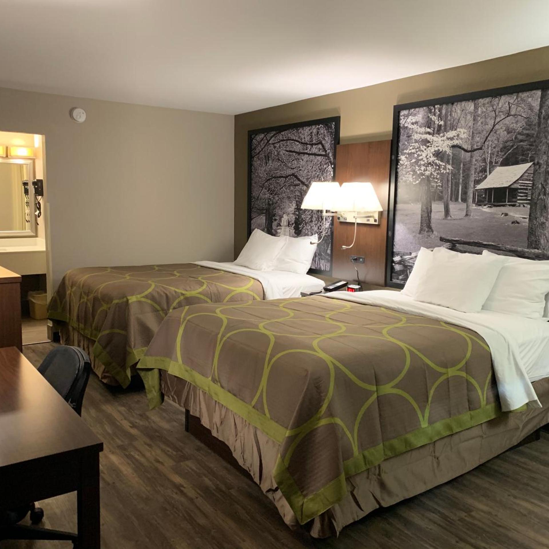 Super 8 By Wyndham Cookeville 7/23
