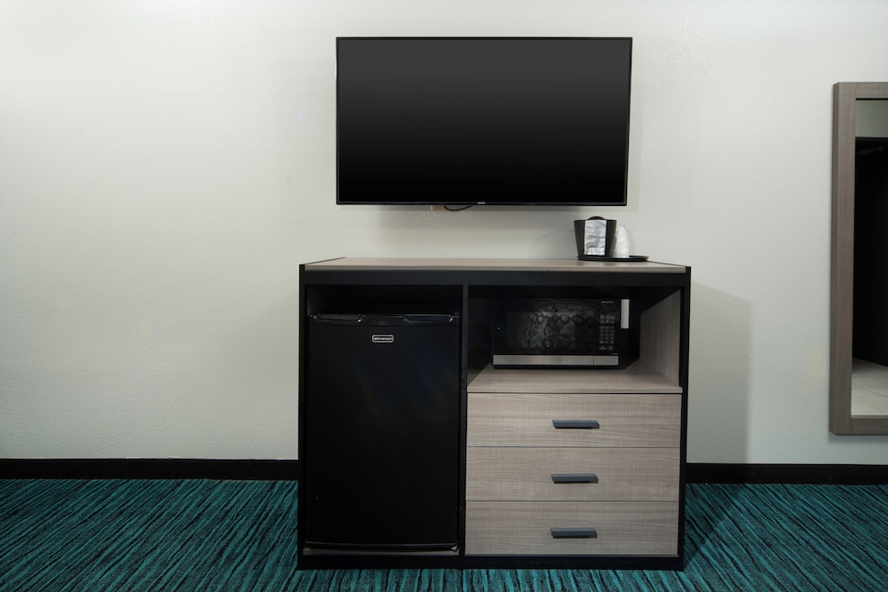 Countryside Inn Suites Fremont 37/45