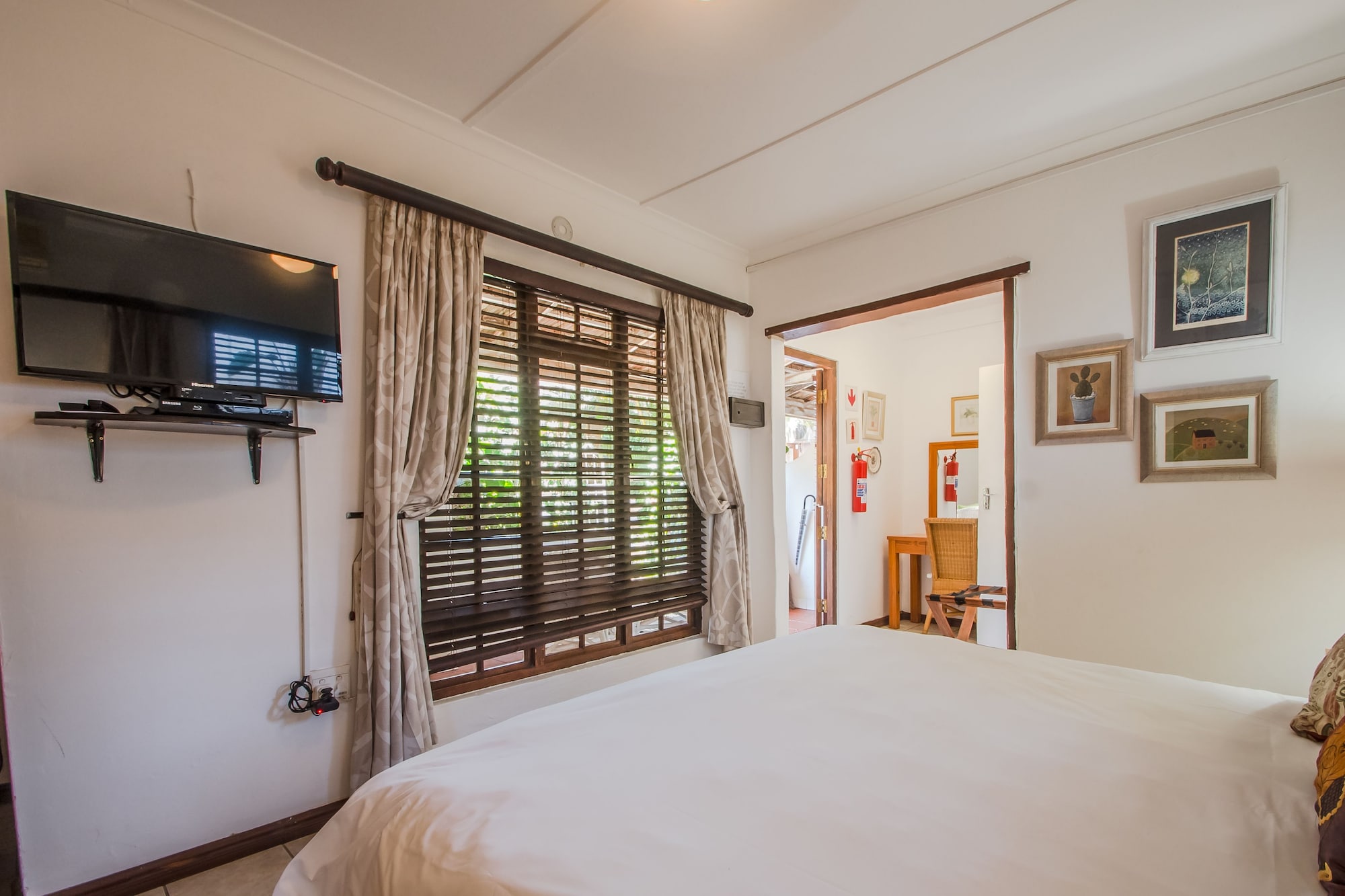 Room 2, Double or Twin Bed