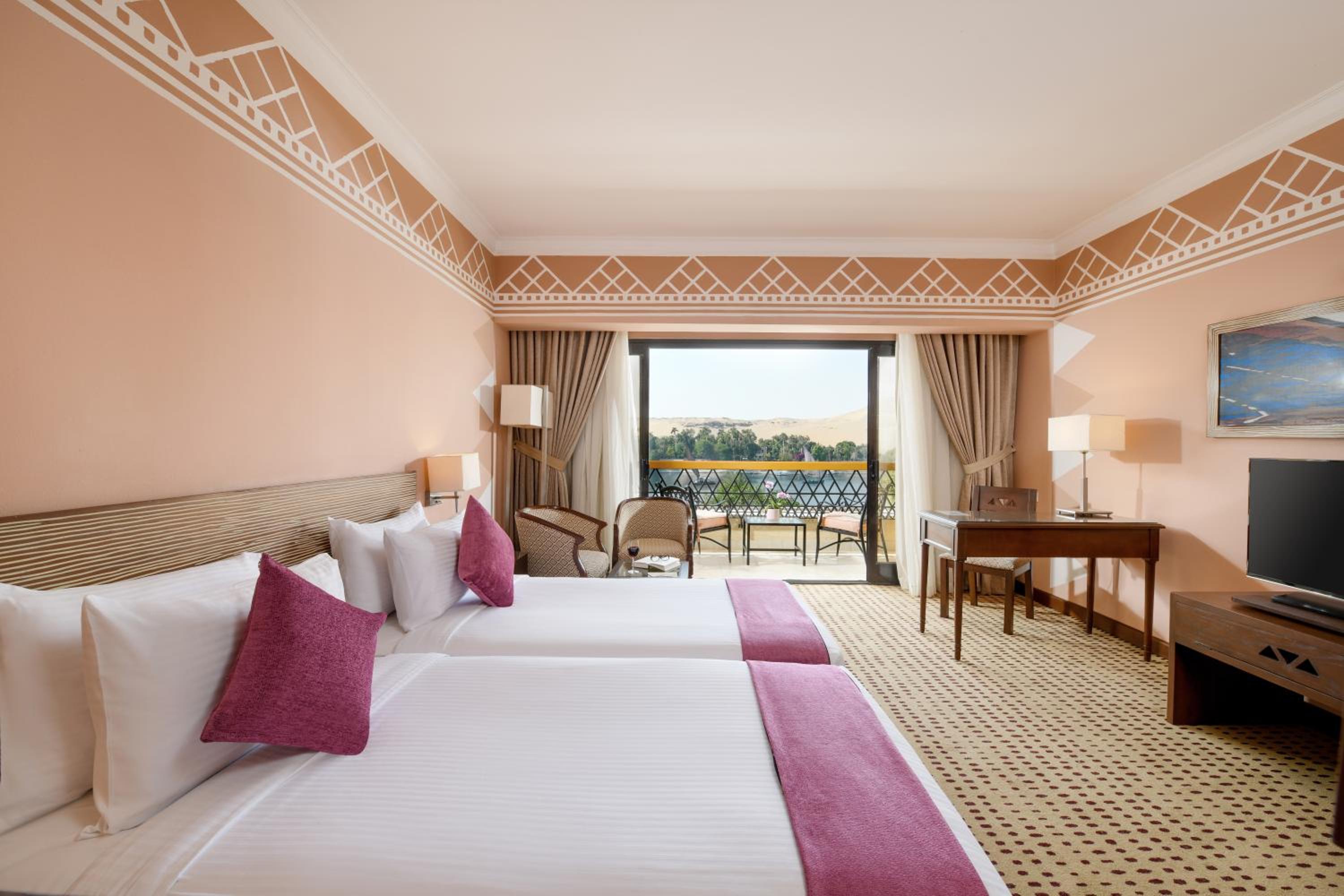Classic, Single Bed, Partial River View