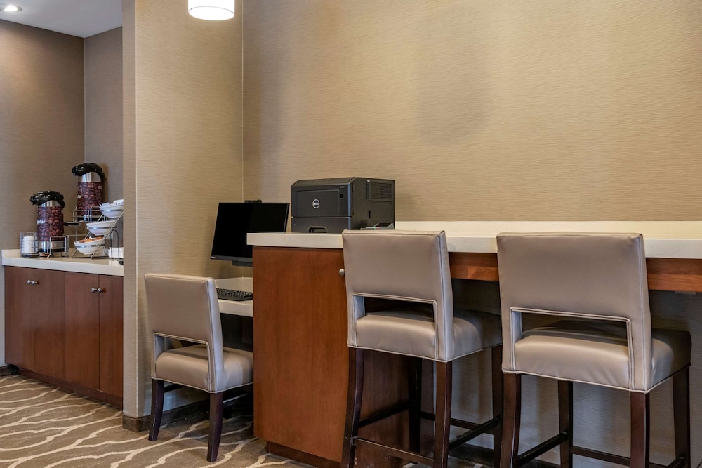 Comfort Suites Manheim - Lancaster 39/55