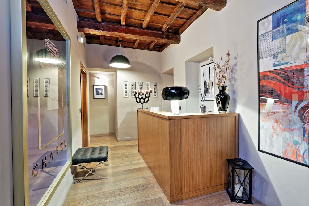 DownTown Boutique House - CA Domus Collection 4/37