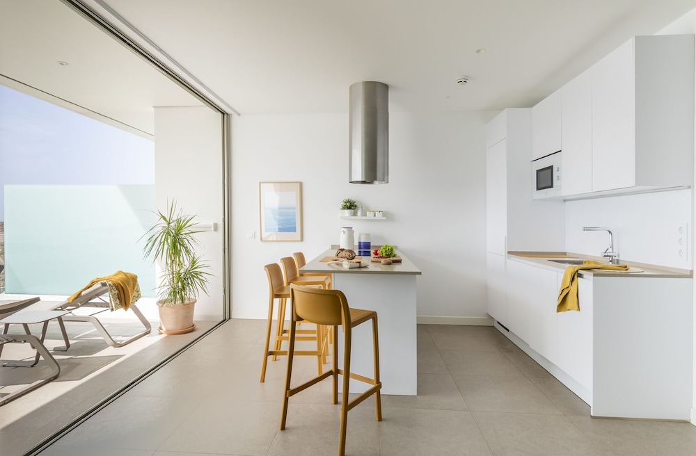 Nivaria Beach Apartments and Villas 51/66