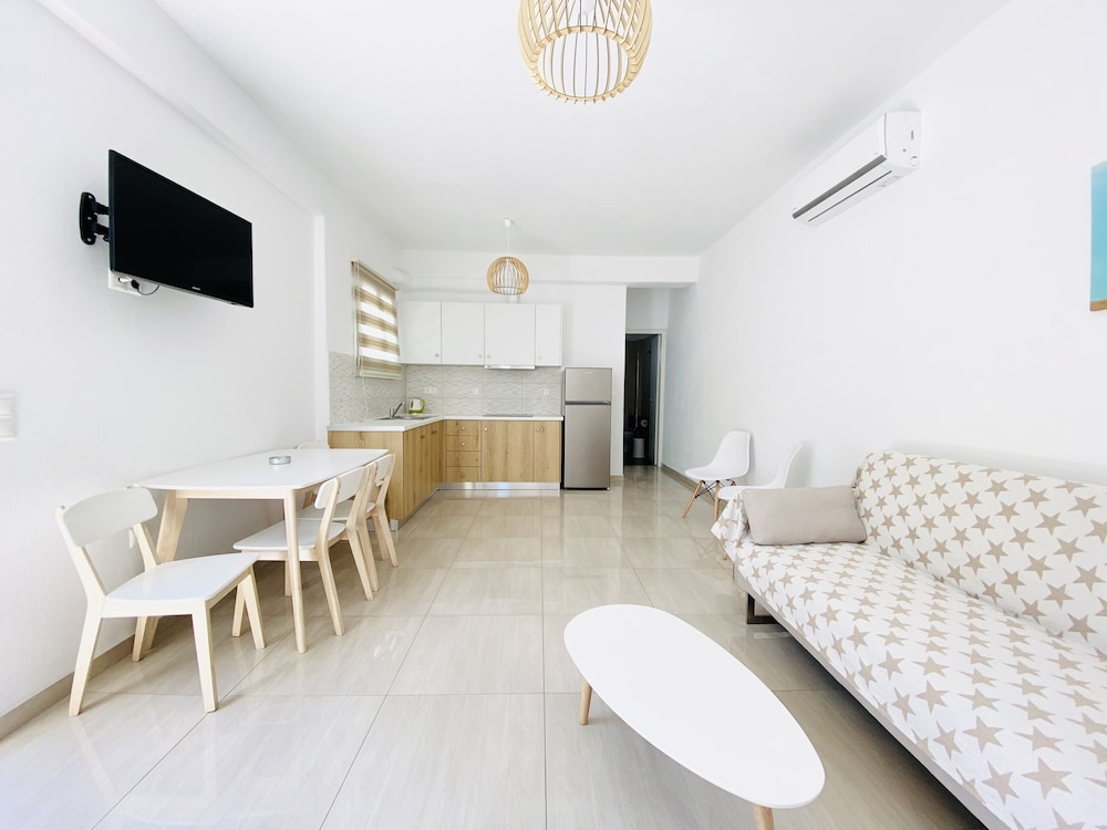 Eleftheria Hotel 33/50