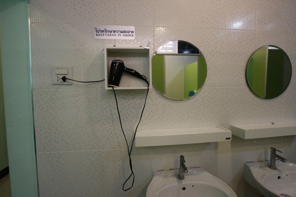 Mahannop Hostel 12/18
