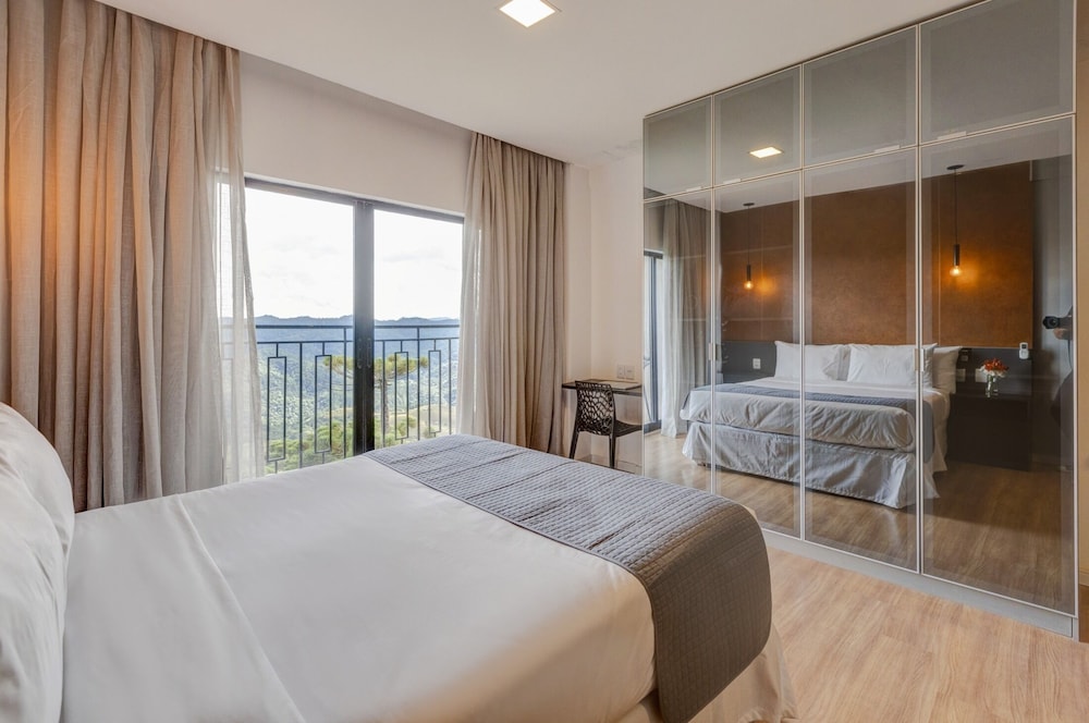 Gran Paradiso Resort 34/85