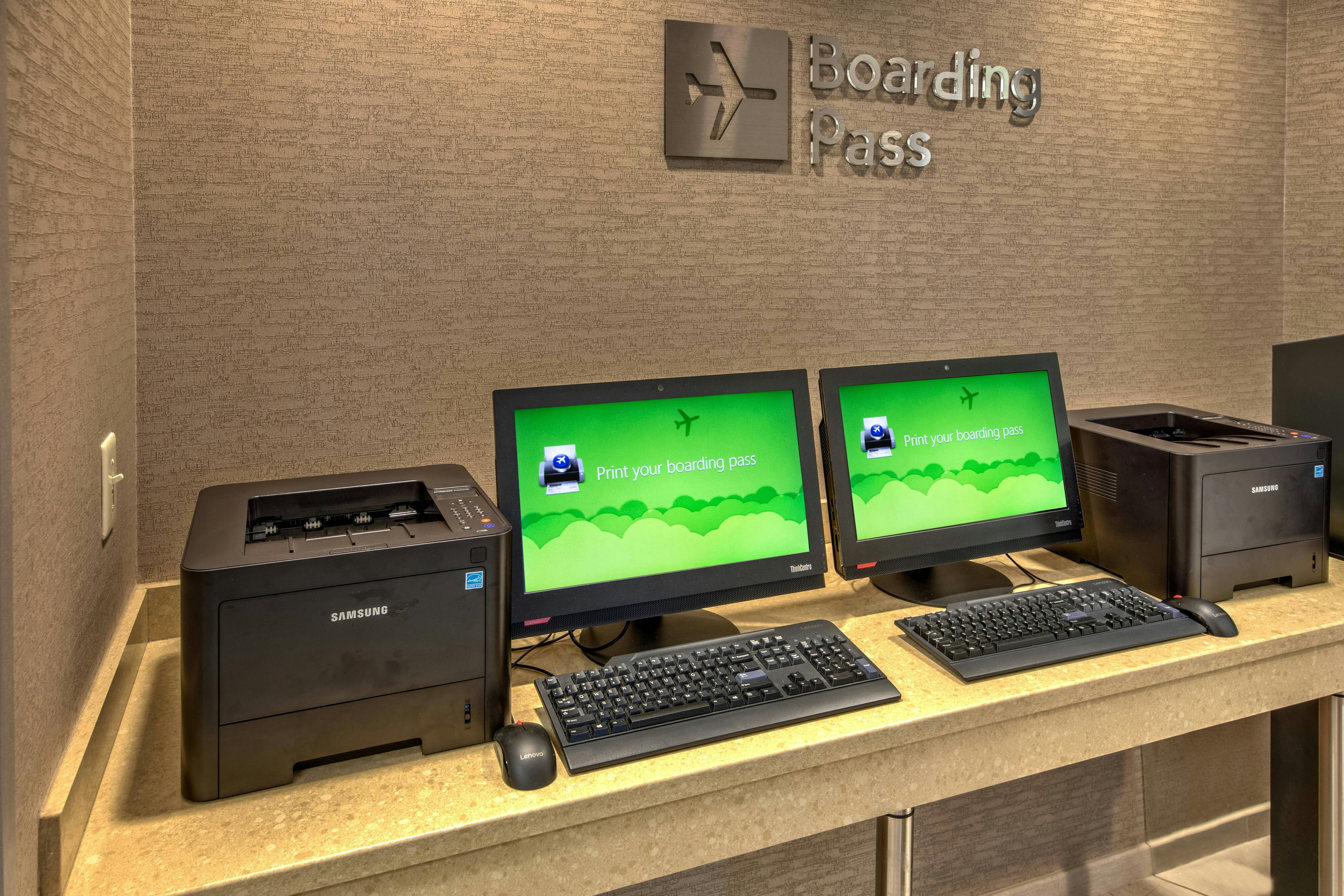 Courtyard by Marriott Newport News Airport 15/19