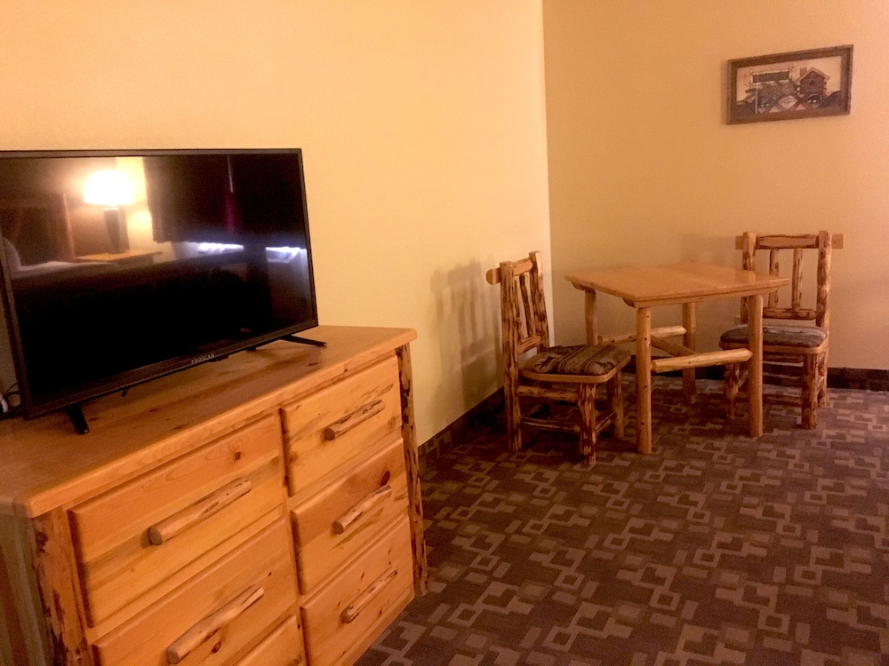 GuestHouse Inn, Suites & Conference Center Missoula 65/81