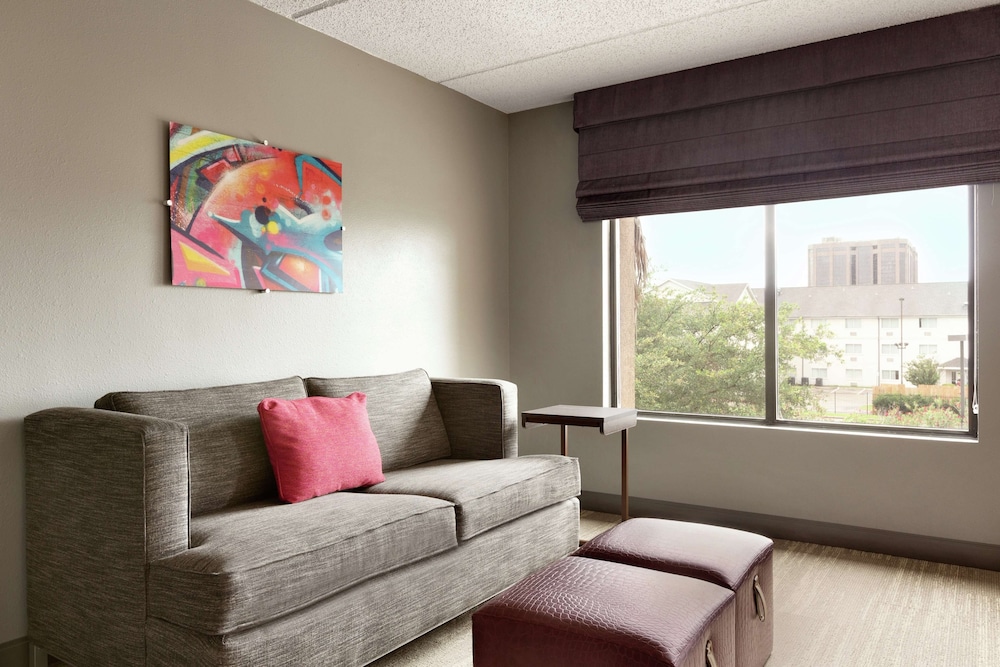 Hampton Inn Houston-Brookhollow 40/59