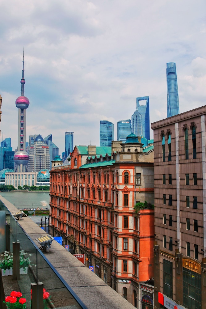 Jinjiang Metropolo Classiq Off Bund 44/50